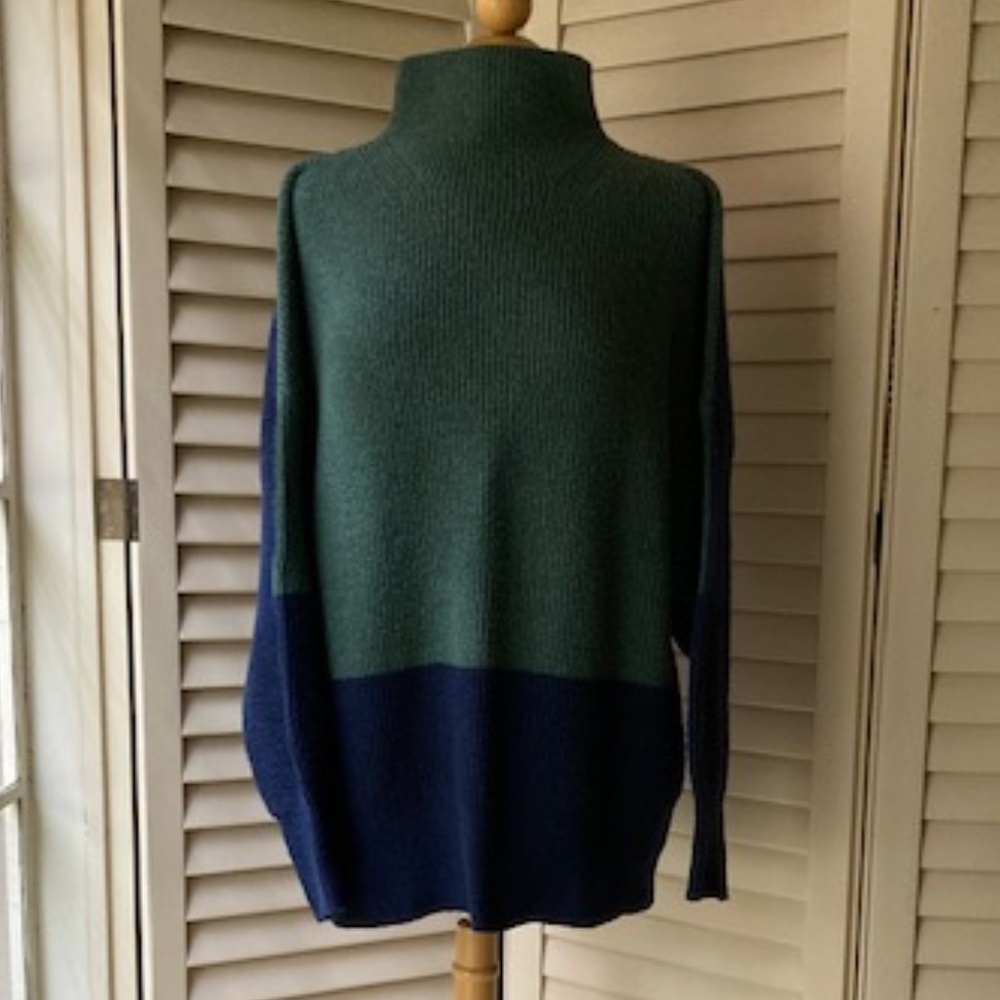Color Block Sweater - Picture 2 of 5